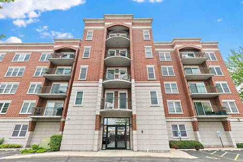 104 N Plum Grove Unit 504, Palatine, IL 60067