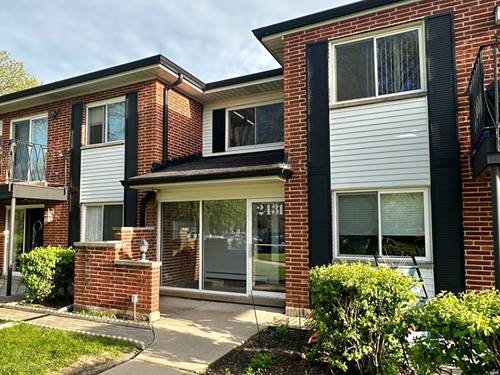 2431 E Brandenberry Unit 2O, Arlington Heights, IL 60004