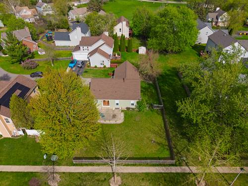 2022 N Aspen, Woodstock, IL 60098