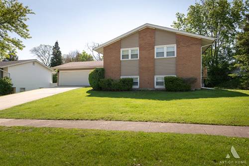 6425 Clark, Woodridge, IL 60517