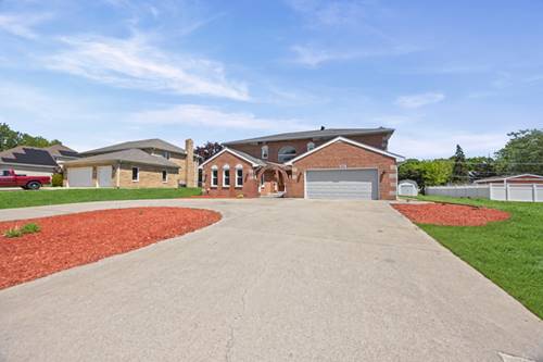 725 N 8th, Addison, IL 60101