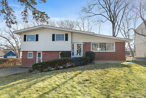 657 Lomond, Mundelein, IL 60060