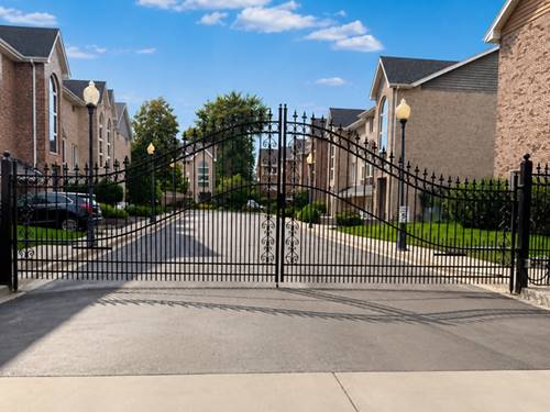 8125 S Prairie Park, Chicago, IL 60619