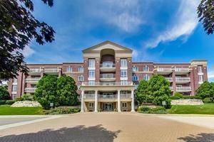 7031 W Touhy Unit 201, Niles, IL 60714