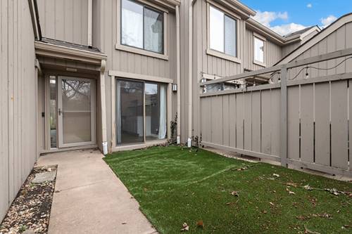 1331 Oak Hill, Lake Barrington, IL 60010
