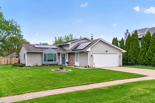 870 Pine, Roselle, IL 60172