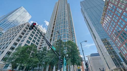 345 N Lasalle Unit 1202, Chicago, IL 60654