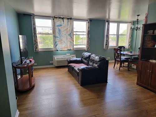 4350 W Ford City Unit B1-307, Chicago, IL 60652