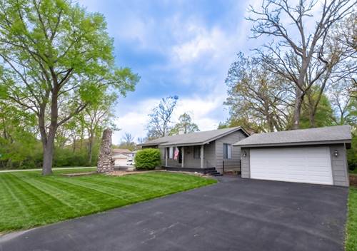 67 Honeysuckle, Crystal Lake, IL 60014