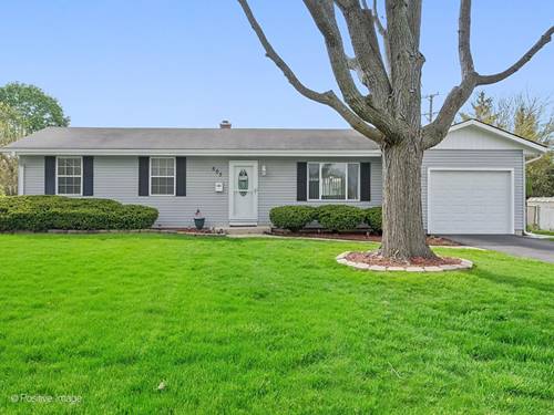 605 Commanche, Carol Stream, IL 60188
