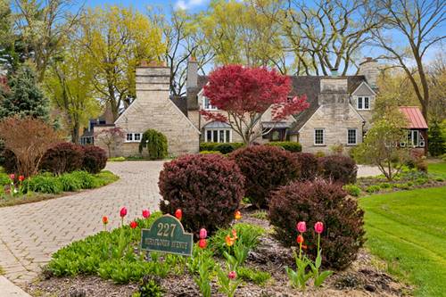 227 Miraflores, Waukegan, IL 60087
