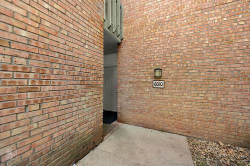 6010 Forest View Unit 1B, Lisle, IL 60532