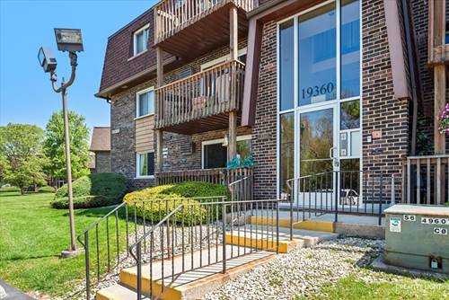 19360 Wolf Unit 9, Mokena, IL 60448