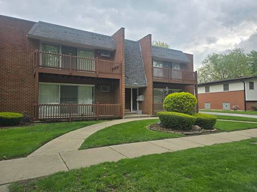 523 N Pleasant Unit 2A, Glenwood, IL 60425