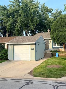 333 Colony Green, Bloomingdale, IL 60108