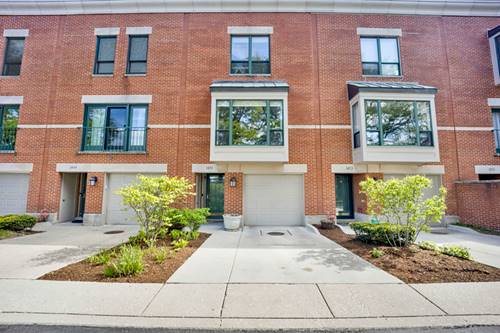 1451 W Harrison Unit 1, Chicago, IL 60607