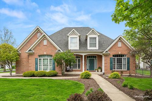 692 Independence, Elburn, IL 60119