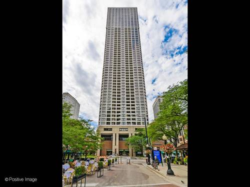 1030 N State Unit 18C, Chicago, IL 60610