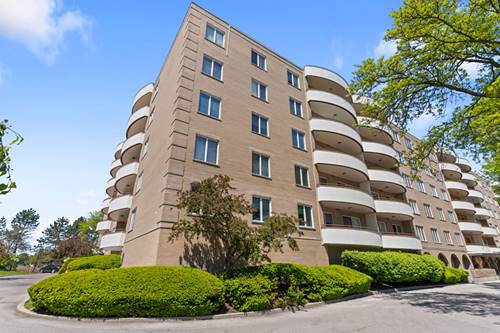 6400 N Cicero Unit 212, Lincolnwood, IL 60712