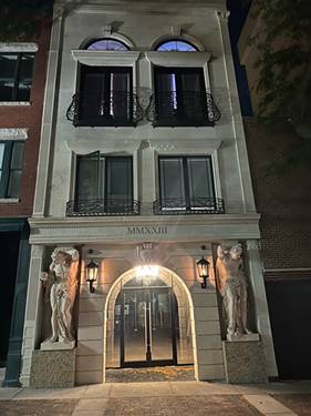 218 Washington Unit 2, Waukegan, IL 60085