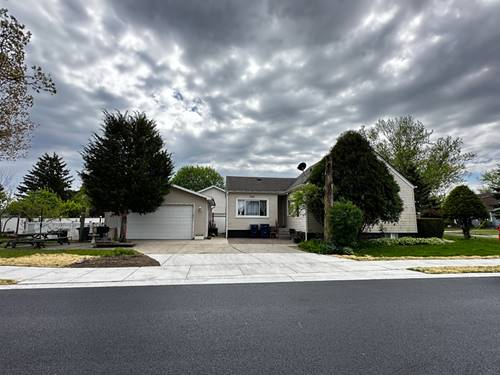 633 S Elmwood, Waukegan, IL 60085