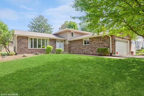 98 Quail Hollow, Naperville, IL 60540