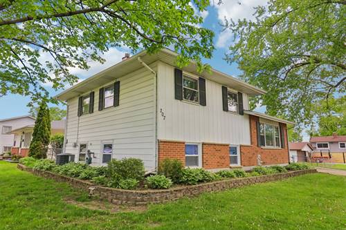 207 N Idlewild, Mundelein, IL 60060