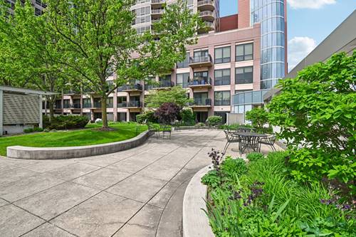 807 Davis Unit 314, Evanston, IL 60201
