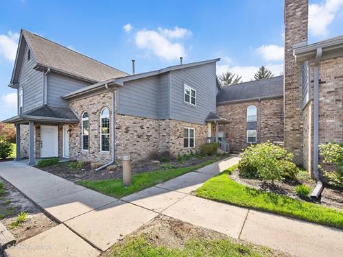 43 Foxcroft Unit 135, Naperville, IL 60565