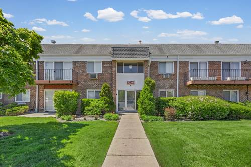 10381 Dearlove Unit 2A, Glenview, IL 60025