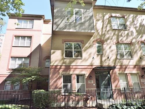 7037 S Oglesby, Chicago, IL 60649