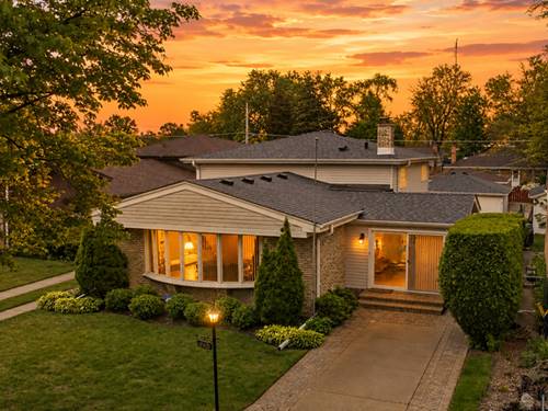 9437 N Lockwood, Skokie, IL 60077