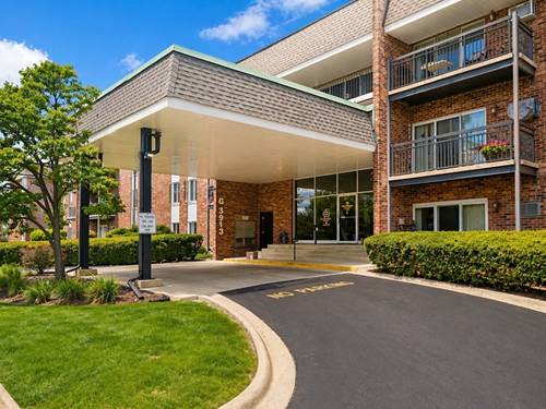 3913 Saratoga Unit 117, Downers Grove, IL 60515
