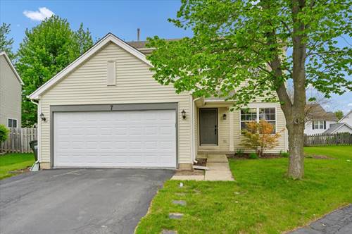 7 Appletree, Lake In The Hills, IL 60156