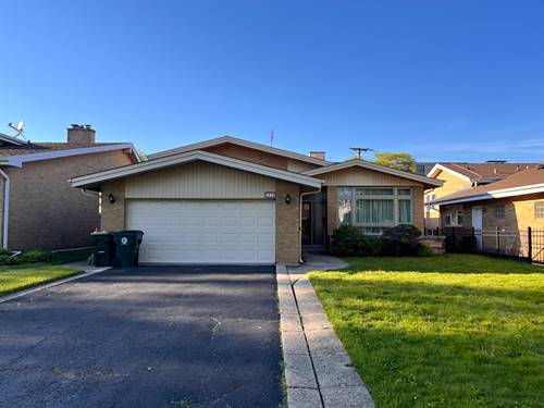 4640 W Estes, Lincolnwood, IL 60712
