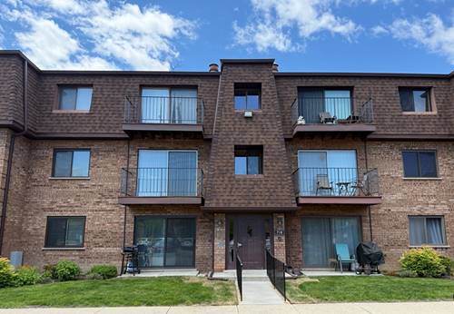 718 Cobblestone Unit C, Glenview, IL 60025