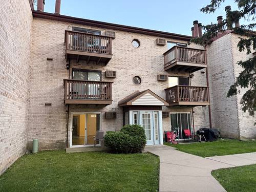 462 E Osage Unit 1A, Palatine, IL 60074