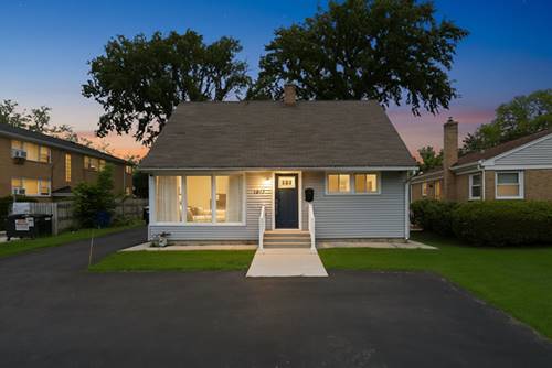 1517 E Roosevelt, Wheaton, IL 60187
