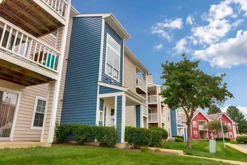 4113 Chesapeake Unit 2B, Aurora, IL 60504
