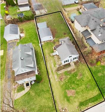 4106 N Adams, Westmont, IL 60559