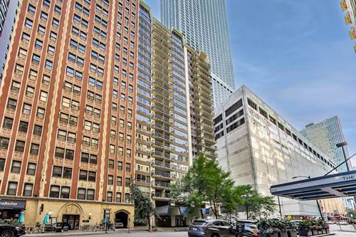 201 E Chestnut Unit 1A, Chicago, IL 60611
