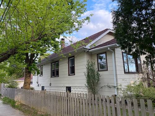 825 N Butrick, Waukegan, IL 60085