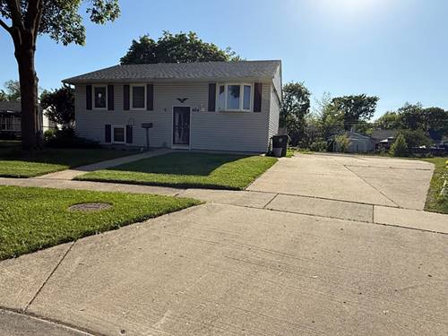 424 Rambler, Streamwood, IL 60107