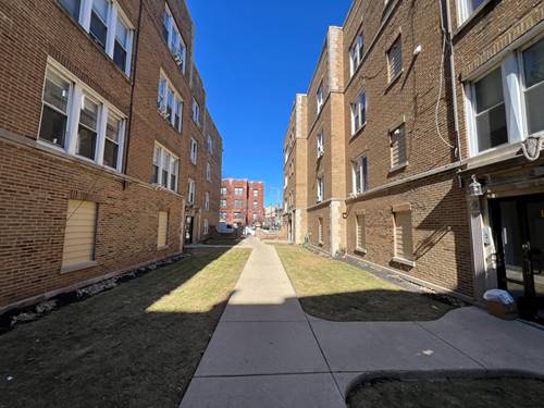1705 W Albion Unit 3, Chicago, IL 60626