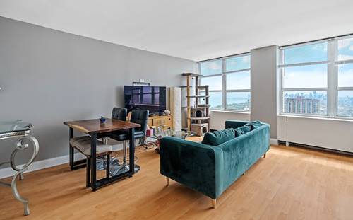 655 W Irving Park Unit 5305, Chicago, IL 60613