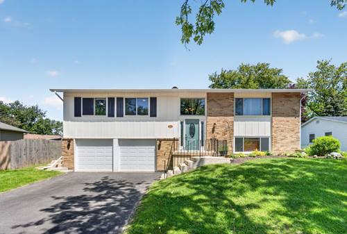 418 Charlestown, Bolingbrook, IL 60440