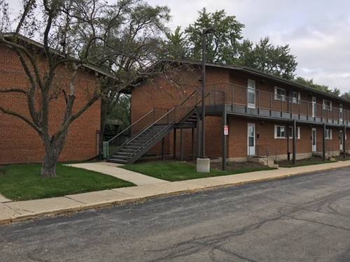 1900 W Knightsbridge Unit 2A, Mount Prospect, IL 60056