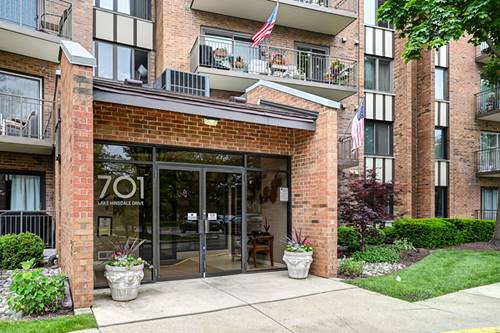 701 Lake Hinsdale Unit 412, Willowbrook, IL 60527