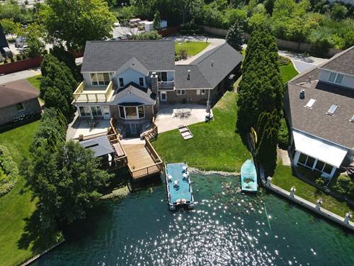 9682 Reding, Des Plaines, IL 60016