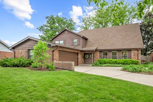 1605 Mayflower, Dekalb, IL 60115